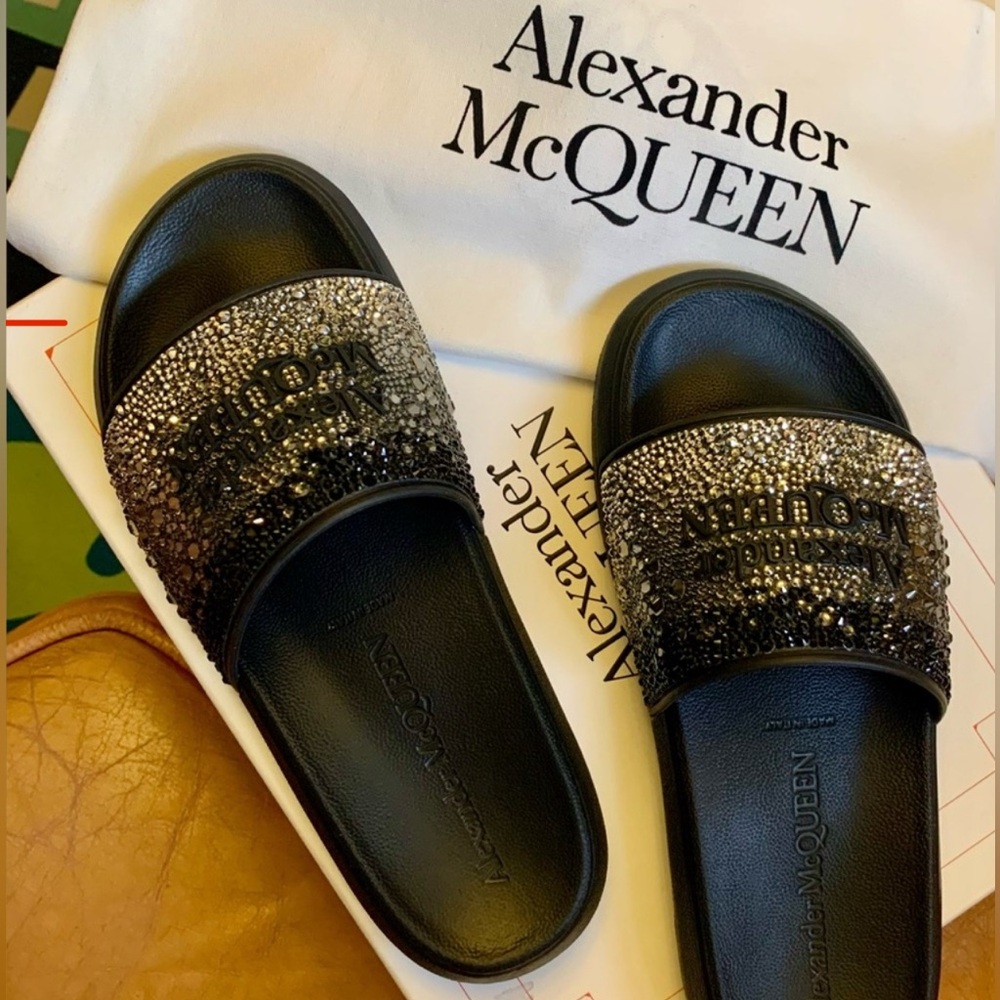 Alexander McQueen Crystal Strass Slides NWT